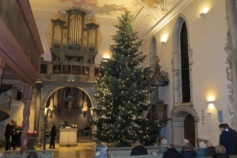 100 neue Sterne am Christbaum Bretzfeld Waldbach